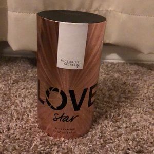 Victorias secret love star